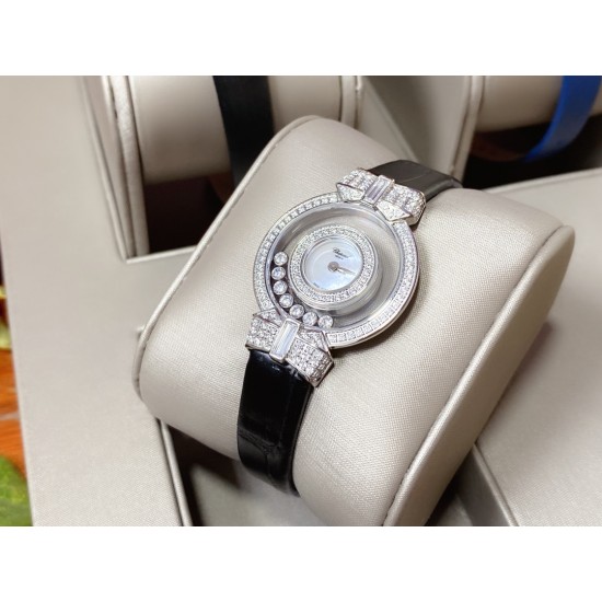 实拍 (蝴蝶结)chopard-happy Sport 萧邦HAPPY DIAMONDS系列快乐钻 腕表蓝宝石玻璃镜面 原厂瑞士石英机芯 镜面内自由滑动快乐钻 钻石围绕表盘回旋起舞 制作精巧双层透明跳跃时尚的设计风格,完美女性的前卫、大方、秀气的特质,内、外蓝宝石玻璃 ,微型按调EAT瑞士石英机,表壳直径约28mm 实拍 (蝴蝶结)chopard-happy Sport 萧邦HAPPY DIAMONDS系列快乐钻 腕表蓝宝石玻璃镜面 原厂瑞士石英机芯 镜面内自由滑动快乐钻 钻石围绕表盘回旋起舞 制作精巧双层透明跳跃时尚的设计风格,完美女性的前卫、大方、秀气的特质,内、外蓝宝石玻璃 ,微型按调EAT瑞士石英机,表壳直径约28mm
