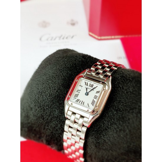 新品预告⚠️ vca Factory出品 (背景2)品牌:Cartier卡地亚™️系列:PANTHERE DE(日本バージョン)机芯:瑞士石英尺寸:22/30mm小号材质:316精鋼扣子:原装拉扣功能:时针 分针一表一卡一码 套装出货 新品预告⚠️ vca Factory出品 (背景2)品牌:Cartier卡地亚™️系列:PANTHERE DE(日本バージョン)机芯:瑞士石英尺寸:22/30mm小号材质:316精鋼扣子:原装拉扣功能:时针 分针一表一卡一码 套装出货