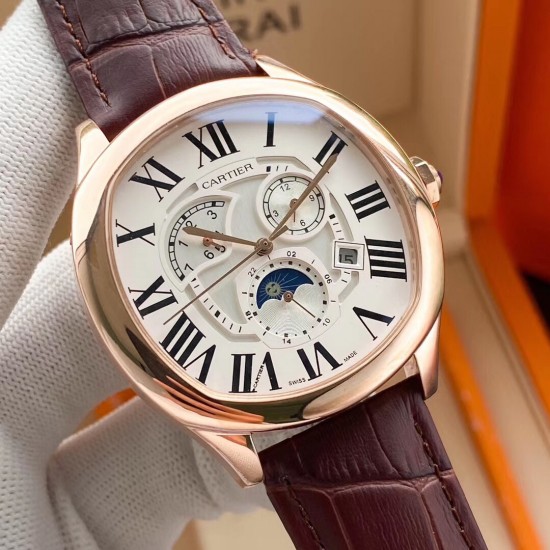 CARTIER-卡地亚‼️精品6针月相设计搭配5位置日历显示L精钢表壳(完美打造)直径44mm厚度12mm 内置:全自动机械机芯(走时稳定)_耐磨矿物蓝光玻璃 (经久耐用)_进口牛皮表带,原装经典表扣 CARTIER-卡地亚‼️精品6针月相设计搭配5位置日历显示L精钢表壳(完美打造)直径44mm厚度12mm 内置:全自动机械机芯(走时稳定)_耐磨矿物蓝光玻璃 (经久耐用)_进口牛皮表带,原装经典表扣
