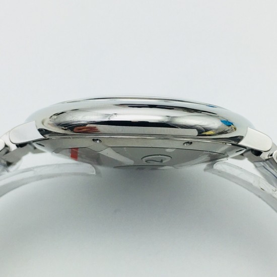 V6 Factory力作 升级版 卡地亚(CARTIER)蓝气球系列 直径42mm 机芯:全自动机械2824机芯!动力储备:48小时,玻璃:高强双面蓝宝石水滴镜面材质 V6工厂品质 追求好品质从未停止过!你值得拥有! V6 Factory力作 升级版 卡地亚(CARTIER)蓝气球系列 直径42mm 机芯:全自动机械2824机芯!动力储备:48小时,玻璃:高强双面蓝宝石水滴镜面材质 V6工厂品质 追求好品质从未停止过!你值得拥有!