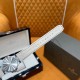 百达翡丽7010R最美鹦鹉螺32mm表徑精巧独特舷窗结构表壳,完美优雅风格,采用不锈钢18k镀玫瑰金。水平横纹浮雕图案的表盘。表圈镶嵌46颗 美洲鳄鱼皮表带 百达翡丽7010R最美鹦鹉螺32mm表徑精巧独特舷窗结构表壳,完美优雅风格,采用不锈钢18k镀玫瑰金。水平横纹浮雕图案的表盘。表圈镶嵌46颗 美洲鳄鱼皮表带