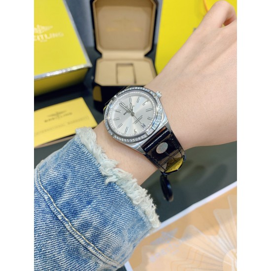 【全银黑】全新百年灵机械计时腕表-南海胶囊系列(chronometer Automatic 36)具有醒目的色彩和夜光.让人联想起夏日 海洋生物和葱郁草木所营造的令人陶醉的氛围。这款优雅的现代复古灵感腕表适合想在人群脱颖而出的女士。融合优异性能和造型美感,时尚而优雅,适合各种场合,多种金属表壳可供选择,镶嵌彩色宝石钻,从炫酷的精钢材质百搭双色间金乃至豪华红金,一应俱全,时标和多姿多彩表盘,搭载2824机械机芯,尺寸:36mm 是百年灵最新女士机械计时系列的灵动姐妹表款。 【全银黑】全新百年灵机械计时腕表-南海胶囊系列(chronometer Automatic 36)具有醒目的色彩和夜光.让人联想起夏日 海洋生物和葱郁草木所营造的令人陶醉的氛围。这款优雅的现代复古灵感腕表适合想在人群脱颖而出的女士。融合优异性能和造型美感,时尚而优雅,适合各种场合,多种金属表壳可供选择,镶嵌彩色宝石钻,从炫酷的精钢材质百搭双色间金乃至豪华红金,一应俱全,时标和多姿多彩表盘,搭载2824机械机芯,尺寸:36mm 是百年灵最新女士机械计时系列的灵动姐妹表款。