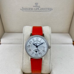 JAEGER-LECOULTRE积家女款RENDEZ-VOUS约会系列。尺寸：29mm搭载日本进口全自动机械机芯  正品版本机芯主版  功能：日夜星晨、时分秒显示功能 ，展现出昼的灿烂与夜的浪漫(刚刚的相遇，[玫瑰]刚刚的缘分，[爱心]刚刚的时间，愿幸福快乐与您相伴)
