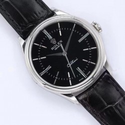 EW 劳力士 ROLEX 切利尼时间型39 1⃣️ 搭载3132自动上链机芯，没有多余日历档。2⃣️一体中层表壳，旋入式底盖及上链表冠。3⃣️结构尺寸厚度同步原装，直径39毫米，厚度为11.5毫米。4⃣️圆拱形蓝宝石玻璃，顶级意大利全包边牛皮带，做到调时、厚度、结构同步原版。三杰精致推荐男士机械腕表 SJ为你精心打造超真实实物图拍摄