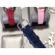 实拍【IWC 2019推出女士全新 Portofino波涛菲诺系列】1⃣️:壳套尺寸34mm/8.8mm采用316精钢材质打磨,每个壳套全程CNC处理所有细节达到完美2⃣️:采用进口日本9015天文台级别经过本厂严格把控 调试 达到零返修稳定性3⃣️:采用瑞士蓝宝石镜面 通透明亮4⃣️字面采用简洁的条丁罗马和表盘十二颗 设计呈现出精致典雅之感5⃣️:表带采用原装快速更换系统 搭配意大利小牛皮皮质柔软细腻:有六种颜色可选(绿色,兰色,黑色,深棕,酒红,粉色)6⃣️:原装表扣采用316精钢材质打磨 实拍【IWC 2019推出女士全新 Portofino波涛菲诺系列】1⃣️:壳套尺寸34mm/8.8mm采用316精钢材质打磨,每个壳套全程CNC处理所有细节达到完美2⃣️:采用进口日本9015天文台级别经过本厂严格把控 调试 达到零返修稳定性3⃣️:采用瑞士蓝宝石镜面 通透明亮4⃣️字面采用简洁的条丁罗马和表盘十二颗 设计呈现出精致典雅之感5⃣️:表带采用原装快速更换系统 搭配意大利小牛皮皮质柔软细腻:有六种颜色可选(绿色,兰色,黑色,深棕,酒红,粉色)6⃣️:原装表扣采用316精钢材质打磨