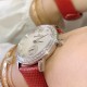 实拍 AW厂 Blancpain-宝珀女装系列复杂功能腕表共镶有152颗美钻。其中的108颗钻石镶嵌于36.8毫米的红金表壳之上。钻石紧密交织为两圈,错落有致,与品牌的标志性双层表圈设计相互呼应。表冠上亦镶有精致美钻,尽现腕表的华美雅致。 实拍 AW厂 Blancpain-宝珀女装系列复杂功能腕表共镶有152颗美钻。其中的108颗钻石镶嵌于36.8毫米的红金表壳之上。钻石紧密交织为两圈,错落有致,与品牌的标志性双层表圈设计相互呼应。表冠上亦镶有精致美钻,尽现腕表的华美雅致。