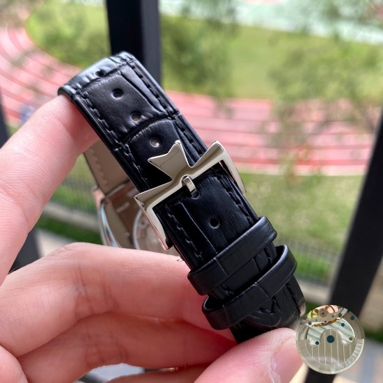 酒桶精品大飞轮新品⌚【最新】:江诗丹顿最佳设计独家首发【类型】:精品男士腕表【表带】:真牛皮表带【机芯】:高端全自动机械机芯【镜面】:矿物质强化玻璃(更高清)品味高雅 浩瀚大气 匠心独运 腕间瑰宝尺寸:直径42mm厚12mm热卖上市!欢迎转载! 酒桶精品大飞轮新品⌚【最新】:江诗丹顿最佳设计独家首发【类型】:精品男士腕表【表带】:真牛皮表带【机芯】:高端全自动机械机芯【镜面】:矿物质强化玻璃(更高清)品味高雅 浩瀚大气 匠心独运 腕间瑰宝尺寸:直径42mm厚12mm热卖上市!欢迎转载!