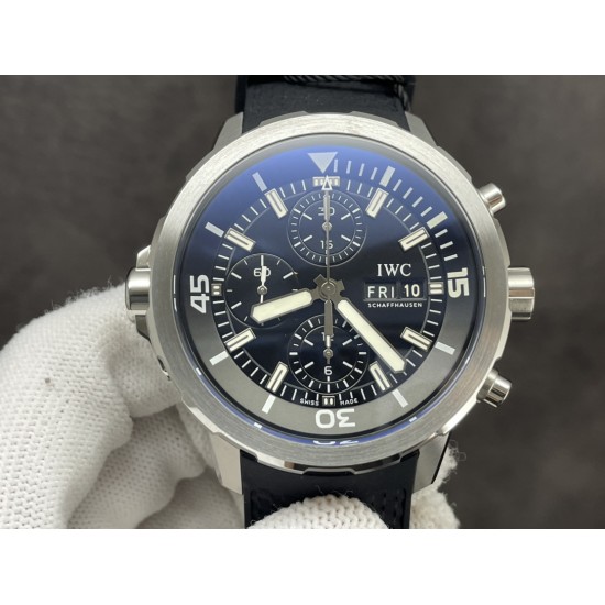 NS Factory 2021最新力作 市场最高品质 狠货来袭!IWC万国海洋计时系列IW376805 腕表(“雅克伊夫库斯托探险之旅”特别版)表径44mmx17mm,搭载7750自动机械计时机芯,3点位日历星期显示,蓝宝石水晶玻璃表镜,表镜经双面防眩处理透光清晰,快拆表带一步到位,富有机械感的齿轮型表冠,可转动圈口,方向同正品。超强双色夜光,即使是在黑夜也能清晰的知道时间,佩戴舒适,值得你拥有! NS Factory 2021最新力作 市场最高品质 狠货来袭!IWC万国海洋计时系列IW376805 腕表(“雅克伊夫库斯托探险之旅”特别版)表径44mmx17mm,搭载7750自动机械计时机芯,3点位日历星期显示,蓝宝石水晶玻璃表镜,表镜经双面防眩处理透光清晰,快拆表带一步到位,富有机械感的齿轮型表冠,可转动圈口,方向同正品。超强双色夜光,即使是在黑夜也能清晰的知道时间,佩戴舒适,值得你拥有!
