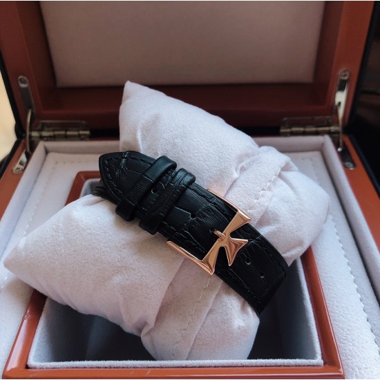 江诗丹顿 Vacheron Constantin X20 精品男士腕表,经典大三针设计,尊贵大气,绅士风范,卓越品质,热卖全城。采用进口西铁城8215机芯(零返修),顶级316精钢表壳,进口小牛皮表带,蓝宝石抗魔镜面,尺寸40*12 三杰精致推荐男士机械腕表 SJ为你精心设计超真实实物图拍摄 江诗丹顿 Vacheron Constantin X20 精品男士腕表,经典大三针设计,尊贵大气,绅士风范,卓越品质,热卖全城。采用进口西铁城8215机芯(零返修),顶级316精钢表壳,进口小牛皮表带,蓝宝石抗魔镜面,尺寸40*12 三杰精致推荐男士机械腕表 SJ为你精心设计超真实实物图拍摄