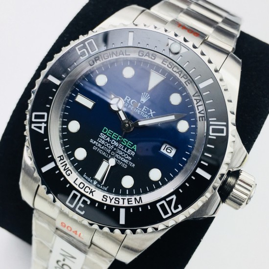 DR Factory力作 V2升级版 劳力士D-Blue,直径44毫米大鬼王SEA-DWELLER,延续前一代版本的原厂RINGLOCK 系统和排氦功能,达到和正品一致的潜水效果,减轻 RINGLOCK 系统钛合金内底盖的配重达到和正品一致的重量,DR Factory MAX版 — —真正让深海变成舞台的劳力#SEA-DWELLER副本。搭配ETA2836自动机械机芯,深度防水。DR Factory匠心之作 值得你拥有! DR Factory力作 V2升级版 劳力士D-Blue,直径44毫米大鬼王SEA-DWELLER,延续前一代版本的原厂RINGLOCK 系统和排氦功能,达到和正品一致的潜水效果,减轻 RINGLOCK 系统钛合金内底盖的配重达到和正品一致的重量,DR Factory MAX版 — —真正让深海变成舞台的劳力#SEA-DWELLER副本。搭配ETA2836自动机械机芯,深度防水。DR Factory匠心之作 值得你拥有!
