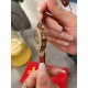 全新欧米茄Ladymatic系列陀飞轮升级版闪亮登场✨‼️采用天然珍珠贝母飞轮表盘、以简约大方的外形备受现代女性青睐。搭配全自动机械机芯,走时稳定,拱形蓝宝石镜面,316L精钢材质,完美演绎。多色进口意大利鳄鱼纹路真牛皮表带和316精钢表带可供选择!绝对是女装机械表里的天花板尺寸35mm12mm 全新欧米茄Ladymatic系列陀飞轮升级版闪亮登场✨‼️采用天然珍珠贝母飞轮表盘、以简约大方的外形备受现代女性青睐。搭配全自动机械机芯,走时稳定,拱形蓝宝石镜面,316L精钢材质,完美演绎。多色进口意大利鳄鱼纹路真牛皮表带和316精钢表带可供选择!绝对是女装机械表里的天花板尺寸35mm12mm