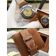 浪琴 Longines 年度爆款,限量版飞行员腕表,独特的倾斜式表盘源自1935为美国军方设计的表款,致敬品牌与航空的历史渊源。精钢表壳直径44mm,也是飞行员表常见的大号尺寸,黑色磨砂表盘采用渐变色效果,棕黄色的阿拉伯数字时标充满了复古气息。搭载全自动机械机芯,做旧皮革表带,销量销售 浪琴 Longines 年度爆款,限量版飞行员腕表,独特的倾斜式表盘源自1935为美国军方设计的表款,致敬品牌与航空的历史渊源。精钢表壳直径44mm,也是飞行员表常见的大号尺寸,黑色磨砂表盘采用渐变色效果,棕黄色的阿拉伯数字时标充满了复古气息。搭载全自动机械机芯,做旧皮革表带,销量销售