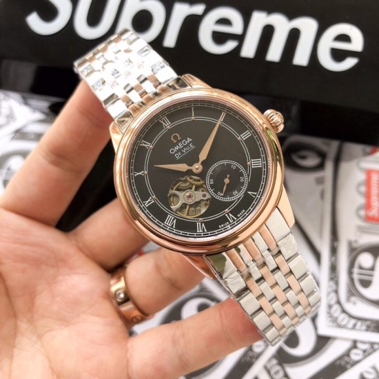 【品牌】欧米茄--OMEGA【机芯】全自动机械机芯【尺寸】直径40mm 厚度12mm