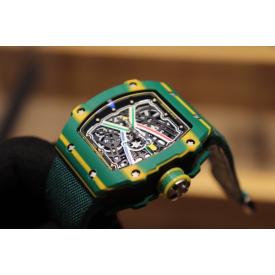 理查德米勒 Richard Mille RM67-02跳高之王冠军款 1:1精准开模 采用100%的(NTPT碳纤维/陶瓷材料)制造 形成表壳上的特殊纹理 搭载原装西铁城全自动机械机芯 摆幅28800 无论壳身大小零散小件也是精心设计 技术成熟并独具动感的线条设计优点 搭配特色尼龙表带 尺寸48X42mm!!! 理查德米勒 Richard Mille RM67-02跳高之王冠军款 1:1精准开模 采用100%的(NTPT碳纤维/陶瓷材料)制造 形成表壳上的特殊纹理 搭载原装西铁城全自动机械机芯 摆幅28800 无论壳身大小零散小件也是精心设计 技术成熟并独具动感的线条设计优点 搭配特色尼龙表带 尺寸48X42mm!!!