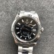 少量到货[色][色]N厂新品劳力士Rolex Sky-Dweller 天行者！【表壳】尺寸42MM，沉稳可靠、雍容大度！表圈采用劳力士Ring Command三角坑纹，旋转外圈可调转月份功能！抗刮损蓝宝石水晶，防反光凸透式放大日历窗【表带:】(蚝式钢)，蚝式，三排链节 蚝式摺扣配5毫米易调链节伸展系统【表盘】放射太阳纹理，刻度12小窗口红点月         份显示【机芯】搭载全自动机械9001机芯【功能】日期显示    月份显示   年历显示          双时区