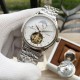 江诗丹顿 Vacheron Constantin 精品男士腕表,大飞轮搭载月相设计,尊贵大气,绅士风范,卓越品质,热卖全城。采用全自动机械机芯,顶级316精钢表壳表带,矿物质超强镜面,尺寸43*13 江诗丹顿 Vacheron Constantin 精品男士腕表,大飞轮搭载月相设计,尊贵大气,绅士风范,卓越品质,热卖全城。采用全自动机械机芯,顶级316精钢表壳表带,矿物质超强镜面,尺寸43*13