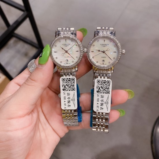 爆款浪琴女表316精钢表带 进口石英机芯（精准）耐磨蓝光玻璃。尺寸：女直径30mm厚10mm