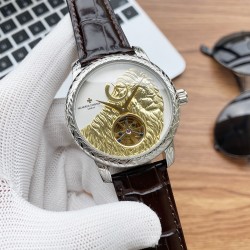 实物拍摄江诗丹顿-Vacheron Constanti阁楼工匠独一无二版 森林狮子王—生猛袭来 ！再创火爆奇迹！全新陀飞轮运转一目了然 机械夹板机芯 实为天赋之作！【机芯】全自动机械机芯【表带】进口小牛皮带/316精钢钢带【表扣】原装自动按扣 【镜面】高硬度矿物质水晶玻璃  【直径】直径：44mm15mm