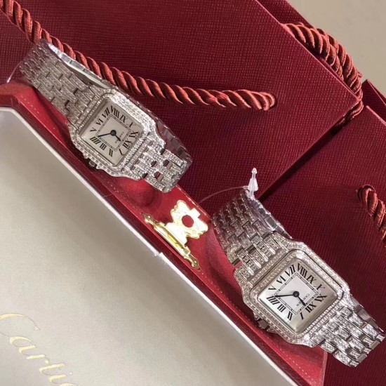 卡地亚 Cartier【独家实拍出关品质豹姿魅影满天星】2018全网新品独家首发PanthredeCartier 流畅的线条柔软服帖于腕间 举手投足中流露与生俱来的优雅风范 圆润利落 设计细腻的方形表壳 全手工镶嵌天然钻石 Panthre de Cartier卡地亚猎豹腕表精彩诠释美学精髓 华丽的一抹金 熠熠钻石点缀其间 尽展摩登女性独具一格的魅力! 卡地亚 Cartier【独家实拍出关品质豹姿魅影满天星】2018全网新品独家首发PanthredeCartier 流畅的线条柔软服帖于腕间 举手投足中流露与生俱来的优雅风范 圆润利落 设计细腻的方形表壳 全手工镶嵌天然钻石 Panthre de Cartier卡地亚猎豹腕表精彩诠释美学精髓 华丽的一抹金 熠熠钻石点缀其间 尽展摩登女性独具一格的魅力!