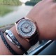 品牌:百达翡丽-PATEK PHILPPE 类型: 男士腕表 X20表壳:316精钢(做工优质)表带:进口小牛皮/简约针扣机芯:进口西铁城8215全自动机芯材料:顶级蓝宝石玻璃尺寸:直径39mm 厚度12mm 三杰精致推荐男士机械腕表 SJ为你精心挑选超真实实物图拍摄 品牌:百达翡丽-PATEK PHILPPE 类型: 男士腕表 X20表壳:316精钢(做工优质)表带:进口小牛皮/简约针扣机芯:进口西铁城8215全自动机芯材料:顶级蓝宝石玻璃尺寸:直径39mm 厚度12mm 三杰精致推荐男士机械腕表 SJ为你精心挑选超真实实物图拍摄