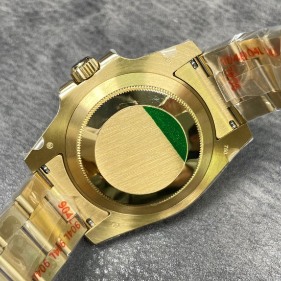 劳力士间金蓝水鬼，电镀版本！40mm直径，蓝宝石水晶玻璃镜面！陶瓷圈口！904钢，gm厂！也可以定制18k包金版本！出货实拍