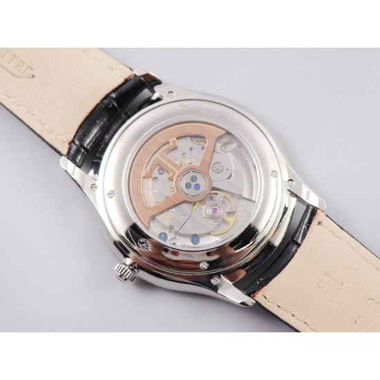 TW出品 积家超薄大师Q1288420系列腕表尺寸: 40mm x 8.0mm 316L精钢 蓝宝石镜面 牛皮表带 折叠扣 防水30米。机芯: 日本9015机芯改Cal.896机芯。TW工厂耗时长达十八个月 积家大师系列 终于出货 原版正品开模 TW不求速度力求把握好每一个细节 阴阳子母指针完全吻合原版设计(一半拉沙一半抛光) 圈口 中壳 底盖三件套同步原装版型 还原正品气质 字面金属放射纹路质感十足 蓝宝石玻璃通透叫板正品 TW出品必属精品,因为用心,所以专业(实力拍,实拍无P图) TW出品 积家超薄大师Q1288420系列腕表尺寸: 40mm x 8.0mm 316L精钢 蓝宝石镜面 牛皮表带 折叠扣 防水30米。机芯: 日本9015机芯改Cal.896机芯。TW工厂耗时长达十八个月 积家大师系列 终于出货 原版正品开模 TW不求速度力求把握好每一个细节 阴阳子母指针完全吻合原版设计(一半拉沙一半抛光) 圈口 中壳 底盖三件套同步原装版型 还原正品气质 字面金属放射纹路质感十足 蓝宝石玻璃通透叫板正品 TW出品必属精品,因为用心,所以专业(实力拍,实拍无P图)