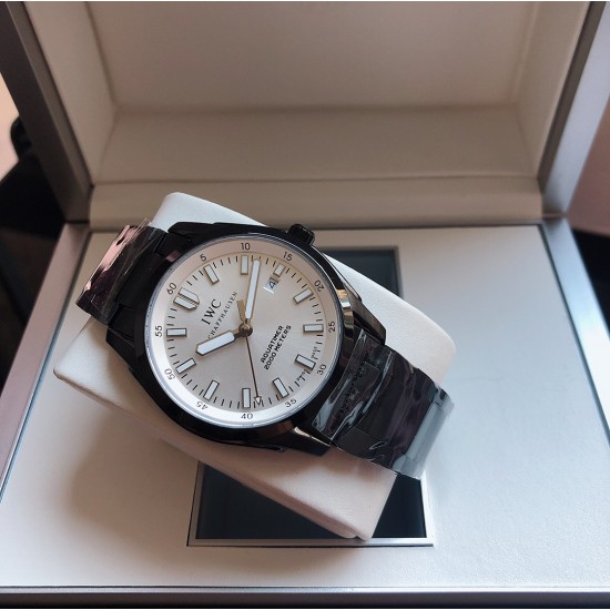 IWC 万国 R42 海洋时计公园系列腕表,采用IWC潜水系统,同样适合用于陆地探险。海洋时计色彩雅致,外形霸气,同样适合日常佩戴。尺寸的42mm,实力复刻,装载进口机芯,自动机械,(零返修)蓝宝石镜面,904L精钢材质,淬火钢针锋芒所向。超强夜光 三杰精致推荐男士机械腕表 SJ为你精心打造超真实实物图拍摄 IWC 万国 R42 海洋时计公园系列腕表,采用IWC潜水系统,同样适合用于陆地探险。海洋时计色彩雅致,外形霸气,同样适合日常佩戴。尺寸的42mm,实力复刻,装载进口机芯,自动机械,(零返修)蓝宝石镜面,904L精钢材质,淬火钢针锋芒所向。超强夜光 三杰精致推荐男士机械腕表 SJ为你精心打造超真实实物图拍摄