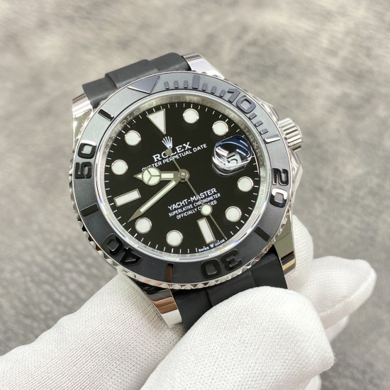 劳力士ROLEX游艇名仕型 搭载3235机芯,动力可以维持72小时,双向旋转60分钟刻度外圈配哑黑色Cerachrom陶质圈口,凸显抛光立体数字!42mm直径 !新款时针增大,分针缩细,增强了可读性。新款Pyesterflex橡胶表带亦配备蚝式保险扣,佩戴稳固从而更加舒适!字面刻度填充进口Chromalight长效果蓝色物料!jvs厂出品,出货实拍 劳力士ROLEX游艇名仕型 搭载3235机芯,动力可以维持72小时,双向旋转60分钟刻度外圈配哑黑色Cerachrom陶质圈口,凸显抛光立体数字!42mm直径 !新款时针增大,分针缩细,增强了可读性。新款Pyesterflex橡胶表带亦配备蚝式保险扣,佩戴稳固从而更加舒适!字面刻度填充进口Chromalight长效果蓝色物料!jvs厂出品,出货实拍