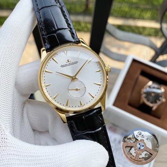 积家 Jaeger Lecoultre 经典重塑,大师系列,本次改装原装自动锤,细节更完美,技惊四座,精湛工艺,淋漓尽致。采用全自动机械机芯,顶级316精钢表壳,进口小牛皮表带,矿物质超强镜面,尺寸43*13 积家 Jaeger Lecoultre 经典重塑,大师系列,本次改装原装自动锤,细节更完美,技惊四座,精湛工艺,淋漓尽致。采用全自动机械机芯,顶级316精钢表壳,进口小牛皮表带,矿物质超强镜面,尺寸43*13