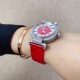 ★实拍 萧邦 CHOPARD IMPERIALE 系列腕表。独特风格带您走进一个新阶段并且成功塑造了崇尚自我表达和与众不同的生活化概念，316精钢材质，此表款全手工镶嵌施华洛世奇水晶钻，成为了美式奢侈生活风格的代表！进口石英机芯以及精细做工，佩戴贴手舒适，设计风格简约明朗。充满奢华璀璨的气息，光彩夺人、让你瞬间提升华丽的气质 ！