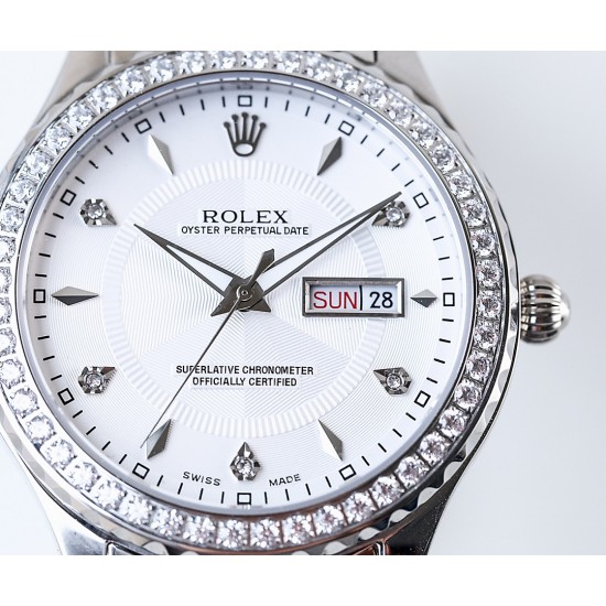 LS精品    劳力士Rolex[色][色]低调奢华[色]火爆开启上市，不显浮华的风格广受成功人士喜爱，逐渐深刻人心，并备受各界人士推重。工艺精湛，糅合尊贵、典雅和独特气质于一身，位列世界手表业之翘楚材料：316钢18k微纳米电镀金，直径41mm，进口820A机芯，28800每小时振荡次数，动力储备48小时，表带：316精钢表带，三度防水性能，返修率几乎为零，请君放心购