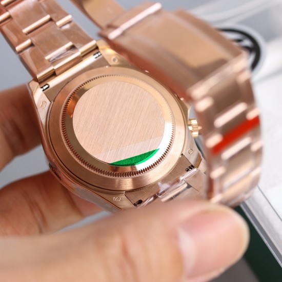 顶级做工KS出品:劳力士 恒动宇宙计时型迪通拿 【尺寸】40MM【表镜】抗刮损蓝水晶玻璃 防反光凸透式放大日历窗【表壳】上链表冠,旋入式三扣锁三重防水系统【机芯】采用7750机芯,高效精准稳定【表带】腕表搭配折叠式表扣,且表扣具有微调装置,可以调到非常的贴合手腕 折叠扣 超强夜光 防水大于100米 顶级做工KS出品:劳力士 恒动宇宙计时型迪通拿 【尺寸】40MM【表镜】抗刮损蓝水晶玻璃 防反光凸透式放大日历窗【表壳】上链表冠,旋入式三扣锁三重防水系统【机芯】采用7750机芯,高效精准稳定【表带】腕表搭配折叠式表扣,且表扣具有微调装置,可以调到非常的贴合手腕 折叠扣 超强夜光 防水大于100米