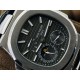 【PFF Factory2021牛年力作】V2升级版 【市场最高品质版本】百达.翡丽Patekphilippe运动系列(鹦鹉螺)5724(霸道总裁)升级版!1⃣️所有功能同正品(10字位动能显示,7字位日历和月相 4字位小秒针),和原装一样的带水平压纹图案,带荧光刻度 !2⃣️直径40毫米,904L精钢镀金,蓝宝石玻璃镜面。3⃣️5722和5724款的外钻为施华洛世奇钻,通透闪亮,气质非凡。在目前技术范畴内尽可能接近原装,此款腕表可以让您驾驭所有场合!PFF匠心之作 欢迎您的品鉴! 【PFF Factory2021牛年力作】V2升级版 【市场最高品质版本】百达.翡丽Patekphilippe运动系列(鹦鹉螺)5724(霸道总裁)升级版!1⃣️所有功能同正品(10字位动能显示,7字位日历和月相 4字位小秒针),和原装一样的带水平压纹图案,带荧光刻度 !2⃣️直径40毫米,904L精钢镀金,蓝宝石玻璃镜面。3⃣️5722和5724款的外钻为施华洛世奇钻,通透闪亮,气质非凡。在目前技术范畴内尽可能接近原装,此款腕表可以让您驾驭所有场合!PFF匠心之作 欢迎您的品鉴!