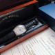 法兰克穆勒-Franck Muller 深受时尚男士及众多明星追捧的顶级腕表品牌,法兰克穆勒的标志性特征是其酒桶型表壳和夸张的弧度设计敖,采用手工镶砖手法制作,同时也拥有精湛的制表工艺,搭配全自动日本机械机芯,法兰克穆勒手表凝聚了无限心血、承载了无尽情感,是鉴赏家眼中出类拔萃敖、独一无二的完美杰作。尺寸55mmx42mmx13。FM-club™ 倾情推荐❗️ 法兰克穆勒-Franck Muller 深受时尚男士及众多明星追捧的顶级腕表品牌,法兰克穆勒的标志性特征是其酒桶型表壳和夸张的弧度设计敖,采用手工镶砖手法制作,同时也拥有精湛的制表工艺,搭配全自动日本机械机芯,法兰克穆勒手表凝聚了无限心血、承载了无尽情感,是鉴赏家眼中出类拔萃敖、独一无二的完美杰作。尺寸55mmx42mmx13。FM-club™ 倾情推荐❗️