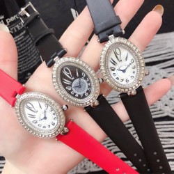 2019新款Breguet-宝玑那不勒斯皇后系列！  史上最强最美 绝对值得拥有的一款 拱桥弧形、表盘用天然白色珍珠母贝 阿拉伯数字时符 经典的蓝钢宝玑指针，完美复刻 那不勒斯皇后款 绝对的女神气质名媛款 最重要的是百搭得来不失少女心 必入款❗带上一秒变女神，各种派对，晚会，聚会，约会，发布会，让你BlingBling