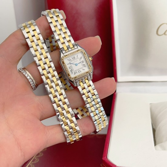 Panthre de Cartier / double chain Width 22mm.Length 30mm. Chain length 44cm卡地亚猎豹系列腕表/双圈表链宽度22mm 长度30mm 链条长度44cm瑞士进口石英机芯,316L精钢表壳表链。蓝晶石表冠,蓝宝石镜面,淬火钢蓝指针,双圈环绕链条,便捷珠宝扣。 Panthre de Cartier / double chain Width 22mm.Length 30mm. Chain length 44cm卡地亚猎豹系列腕表/双圈表链宽度22mm 长度30mm 链条长度44cm瑞士进口石英机芯,316L精钢表壳表链。蓝晶石表冠,蓝宝石镜面,淬火钢蓝指针,双圈环绕链条,便捷珠宝扣。