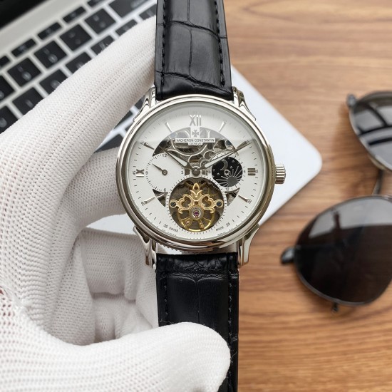 实物拍摄品牌：江诗丹顿 -Vacheron Constantin类型：[酷]男士腕表表壳：316精钢（做工优质）表带：进口真牛皮/316精钢（两种可选）机芯：高级定制全自动机械机芯（走时稳定）玻璃：高级强化镀膜镜面尺寸：直径41mm，厚度12.5mm