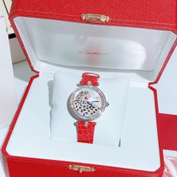 实拍 卡地亚-Cartier，狠货来袭，全真镶钻字面，瑞士石英机芯，加厚蓝宝石镜面[强]搭配美洲鳄鱼皮带[耶]尺寸35mm，超级漂亮、时尚不容错过！