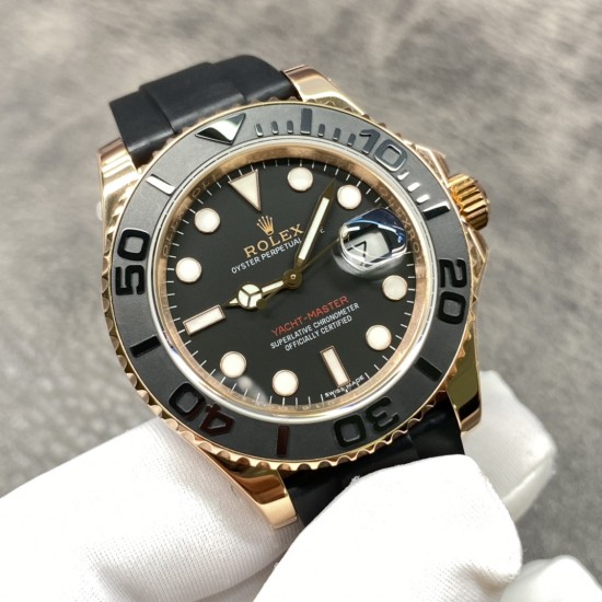 ROLEX 劳力士 YACHT MASTER 游艇名仕型 116655 运动男表 精钢镀厚玫瑰金表壳 陶瓷表圈 可双向转动 旋入式表冠 蓝宝石镜面有日历放大镜6点位镭射皇冠防伪 橡胶表带 表带侧面有OYSTERFLEX字样雕刻 表带背面有导汗槽 Glidelock折叠保险表扣 40mm n厂出品 3235机芯!出货实拍 ROLEX 劳力士 YACHT MASTER 游艇名仕型 116655 运动男表 精钢镀厚玫瑰金表壳 陶瓷表圈 可双向转动 旋入式表冠 蓝宝石镜面有日历放大镜6点位镭射皇冠防伪 橡胶表带 表带侧面有OYSTERFLEX字样雕刻 表带背面有导汗槽 Glidelock折叠保险表扣 40mm n厂出品 3235机芯!出货实拍