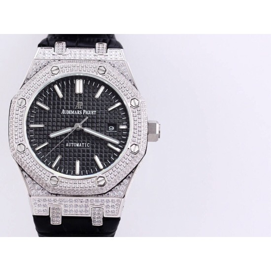 SF 爱彼 Audemars Piguet 皇家橡树系列 ️钻石壳 皮带款 搭载316L不锈精钢表壳 实心厚重钢带精选进口奥地利水钻 光彩闪耀 采用进口亚洲3120机芯 精准计时 耗时13个月 钻石精致手表 尺寸41.5x12mm 重量110g SF Factory 三杰精致推荐男士机械腕表 SJ为你精心打造超真实实物图拍摄 SF 爱彼 Audemars Piguet 皇家橡树系列 ️钻石壳 皮带款 搭载316L不锈精钢表壳 实心厚重钢带精选进口奥地利水钻 光彩闪耀 采用进口亚洲3120机芯 精准计时 耗时13个月 钻石精致手表 尺寸41.5x12mm 重量110g SF Factory 三杰精致推荐男士机械腕表 SJ为你精心打造超真实实物图拍摄