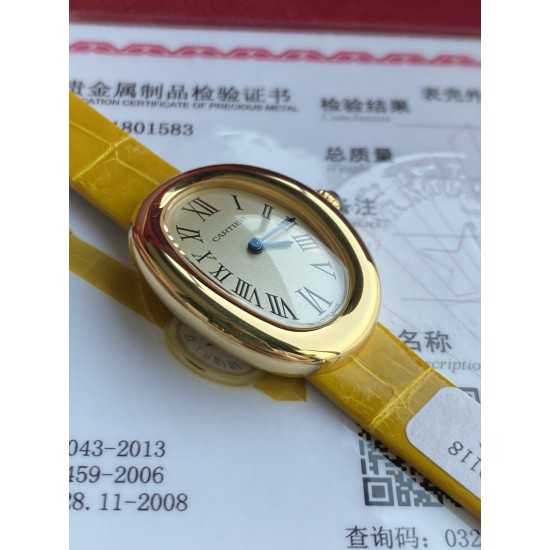 卡地亚浴缸系列卡家又一经典之作浴缸系列。实物拿到手的时候大吃一惊,颜值高 !椭圆外型的感觉正是典雅欧风浴缸形状,这也太好看了吧!相比蓝气球段位要高出不少一会儿观摩下公价便知主要是因为通体包真金……Baignoire浴缸系列腕表,小号表款,石英机芯。精钢包18K黄金表壳。包18K黄金圆珠形表冠,镶嵌一颗凸圆形蓝宝石。镀银表盘,剑形蓝钢指针,蓝宝石水晶镜面。灰褐色鳄鱼皮表带,包18K黄金针扣式表扣。表壳尺寸:32x26毫米厚度:8毫米防水深度3巴(约30米)生活防水 卡地亚浴缸系列卡家又一经典之作浴缸系列。实物拿到手的时候大吃一惊,颜值高 !椭圆外型的感觉正是典雅欧风浴缸形状,这也太好看了吧!相比蓝气球段位要高出不少一会儿观摩下公价便知主要是因为通体包真金……Baignoire浴缸系列腕表,小号表款,石英机芯。精钢包18K黄金表壳。包18K黄金圆珠形表冠,镶嵌一颗凸圆形蓝宝石。镀银表盘,剑形蓝钢指针,蓝宝石水晶镜面。灰褐色鳄鱼皮表带,包18K黄金针扣式表扣。表壳尺寸:32x26毫米厚度:8毫米防水深度3巴(约30米)生活防水