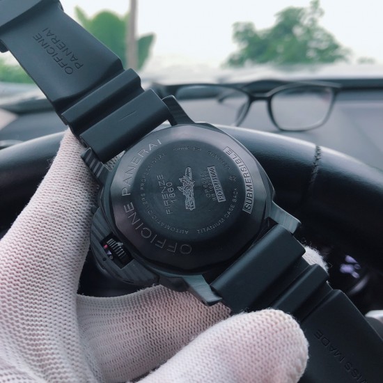 品牌:沛纳海--PANERAI 系列 :潜行系列 PAM00979类型:男士顶级腕表 采用碳纤维字面 机芯:全自动机械机芯 表壳:316L精钢表壳 镜面:矿物强化玻璃 皮带:进口真牛皮表带 三杰卓越非凡 尽显男士魅力尺寸:直径44mm 厚度16mm。SJ为你精心打造超真实实物图拍摄 让你超真实实物图体验 品牌:沛纳海--PANERAI 系列 :潜行系列 PAM00979类型:男士顶级腕表 采用碳纤维字面 机芯:全自动机械机芯 表壳:316L精钢表壳 镜面:矿物强化玻璃 皮带:进口真牛皮表带 三杰卓越非凡 尽显男士魅力尺寸:直径44mm 厚度16mm。SJ为你精心打造超真实实物图拍摄 让你超真实实物图体验