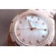 实拍【Vacheron Constantin江诗丹顿】纵横四海系列OVERSEAS女款小号型钢带款——一款极具魅力和旅行精神的女性腕表【表壳】直径36mm适合大部分女性佩戴,84颗圆形切割施华洛水更是钻璀璨夺目 【表盘】简约的大三针设计 旭日纹缎面拉丝的工艺处理 深邃优雅 时标均带白色夜光涂层 【机芯】CITIZEN8系列改Cal.5300机芯(机芯稳定零返修 ) 原装18k纳米镀金质摆陀 实拍【Vacheron Constantin江诗丹顿】纵横四海系列OVERSEAS女款小号型钢带款——一款极具魅力和旅行精神的女性腕表【表壳】直径36mm适合大部分女性佩戴,84颗圆形切割施华洛水更是钻璀璨夺目 【表盘】简约的大三针设计 旭日纹缎面拉丝的工艺处理 深邃优雅 时标均带白色夜光涂层 【机芯】CITIZEN8系列改Cal.5300机芯(机芯稳定零返修 ) 原装18k纳米镀金质摆陀