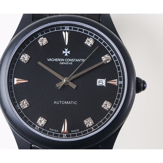 LS精品 江诗丹顿(Vacheron Constantin)赠送原装牛皮表带一条 最酷炫黑简约而典雅的316L精钢壳套搭载最新原装日本进口机械机芯(零返修)简约传承大师系列蓝宝石防刮镜面,原装针扣,塑造顶级完美腕表。绅士所拥有的标准尺寸40mm*1.1mm。高贵雅致及精美细腻的工艺!对完美的不懈追求。 LS精品 江诗丹顿(Vacheron Constantin)赠送原装牛皮表带一条 最酷炫黑简约而典雅的316L精钢壳套搭载最新原装日本进口机械机芯(零返修)简约传承大师系列蓝宝石防刮镜面,原装针扣,塑造顶级完美腕表。绅士所拥有的标准尺寸40mm*1.1mm。高贵雅致及精美细腻的工艺!对完美的不懈追求。