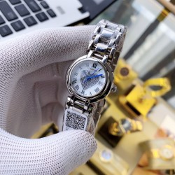 实物拍摄 浪琴-LONGINES[玫瑰][玫瑰][玫瑰]女神爆款 最美心月 采用进口石英机芯 独具一格的心形图案，高贵奢华，316精钢表壳  超强耐磨矿物质玻璃镜面  清秀女神必备[玫瑰][玫瑰][玫瑰]尺寸：直径29mm厚度10mm 请认准独家品质！