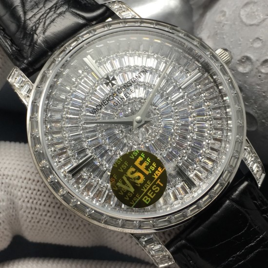 VSF Factory狠货推荐 原版复刻 ⌚️江诗丹顿传袭系列 新款奢华满天星 型号82760/000G-9952男士腕表!1.表壳用316L精钢加电白金工艺,特别闪烁靓丽,施华路世奇水晶钻手工镶钻工艺!2.搭配双卜永不刮花蓝宝石玻璃镜面!3.标配纯手工意大利鳄鱼皮表带!4.搭配日本进口9⃣️0⃣️1⃣️5⃣️机芯机械(零返修)每小时振频次数28800,动力储存4⃣️0⃣️小时!VSF诚意之作 匠心独运,完美演绎,值得你拥有! VSF Factory狠货推荐 原版复刻 ⌚️江诗丹顿传袭系列 新款奢华满天星 型号82760/000G-9952男士腕表!1.表壳用316L精钢加电白金工艺,特别闪烁靓丽,施华路世奇水晶钻手工镶钻工艺!2.搭配双卜永不刮花蓝宝石玻璃镜面!3.标配纯手工意大利鳄鱼皮表带!4.搭配日本进口9⃣️0⃣️1⃣️5⃣️机芯机械(零返修)每小时振频次数28800,动力储存4⃣️0⃣️小时!VSF诚意之作 匠心独运,完美演绎,值得你拥有!