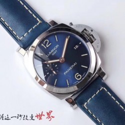 少量到货 VS 精品！沛纳海 PAM688  功能与441升级版一致！1、底盖与面玻璃一致升级蓝宝石9级2、修正与正品一致时针调历功能3、原装一致的异地GMT调时