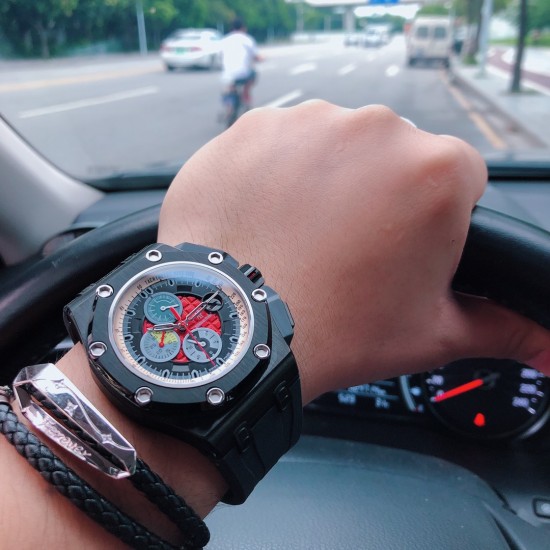 SJ出品 AP 爱彼 Audemars Piguet 皇家橡树 Y18 离岸型系列 搭配3126多功能全自动机械机芯 反炫光处理蓝宝石水晶玻璃 316精钢敖表壳 进口橡胶表带原装针扣!尺寸:44MM13MM 【大优惠:随机附送迷彩原配胶带一条哦!二维码可扫描进去官方网站可查型号。】 三杰精致推荐男士机械腕表 SJ为你精心打造超真实实物图拍摄 SJ出品 AP 爱彼 Audemars Piguet 皇家橡树 Y18 离岸型系列 搭配3126多功能全自动机械机芯 反炫光处理蓝宝石水晶玻璃 316精钢敖表壳 进口橡胶表带原装针扣!尺寸:44MM13MM 【大优惠:随机附送迷彩原配胶带一条哦!二维码可扫描进去官方网站可查型号。】 三杰精致推荐男士机械腕表 SJ为你精心打造超真实实物图拍摄