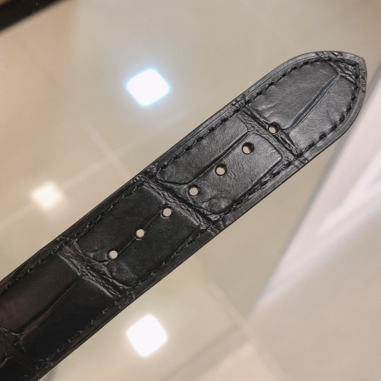 实拍 DM又一奢华精品 江诗丹顿传袭系列 搭载9015超精准机芯.直径40mm 厚度9.0mm 耗时一年突破传统爪镶工艺使之效果完美体现,高级钟表与顶级珠宝的完美融合。江诗丹顿传袭系列象征着艺术,制表工艺与创新天赋之间的交融,将钟表制造的奥秘与珠宝镶嵌神奇巧妙的融为一体。所有工序均手工完成,无论是正面或是侧面360度镶嵌效果皆参照原版,整体镶嵌308颗奢华方钻,令整枚腕表烁烁生辉。DM 为闪耀而生。 实拍 DM又一奢华精品 江诗丹顿传袭系列 搭载9015超精准机芯.直径40mm 厚度9.0mm 耗时一年突破传统爪镶工艺使之效果完美体现,高级钟表与顶级珠宝的完美融合。江诗丹顿传袭系列象征着艺术,制表工艺与创新天赋之间的交融,将钟表制造的奥秘与珠宝镶嵌神奇巧妙的融为一体。所有工序均手工完成,无论是正面或是侧面360度镶嵌效果皆参照原版,整体镶嵌308颗奢华方钻,令整枚腕表烁烁生辉。DM 为闪耀而生。