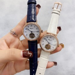 2019首推女表⚠️宝玑-Breguet 流金岁月系列搭配陀飞轮机械机芯，蓝宝石玻璃镜面，表壳直径约32mm10mm高贵优雅  尽显女王风范